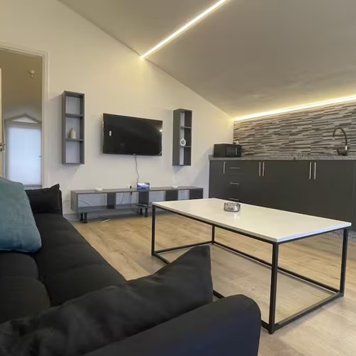 Luna - Bsalim, 1 BR, Terrace, AC